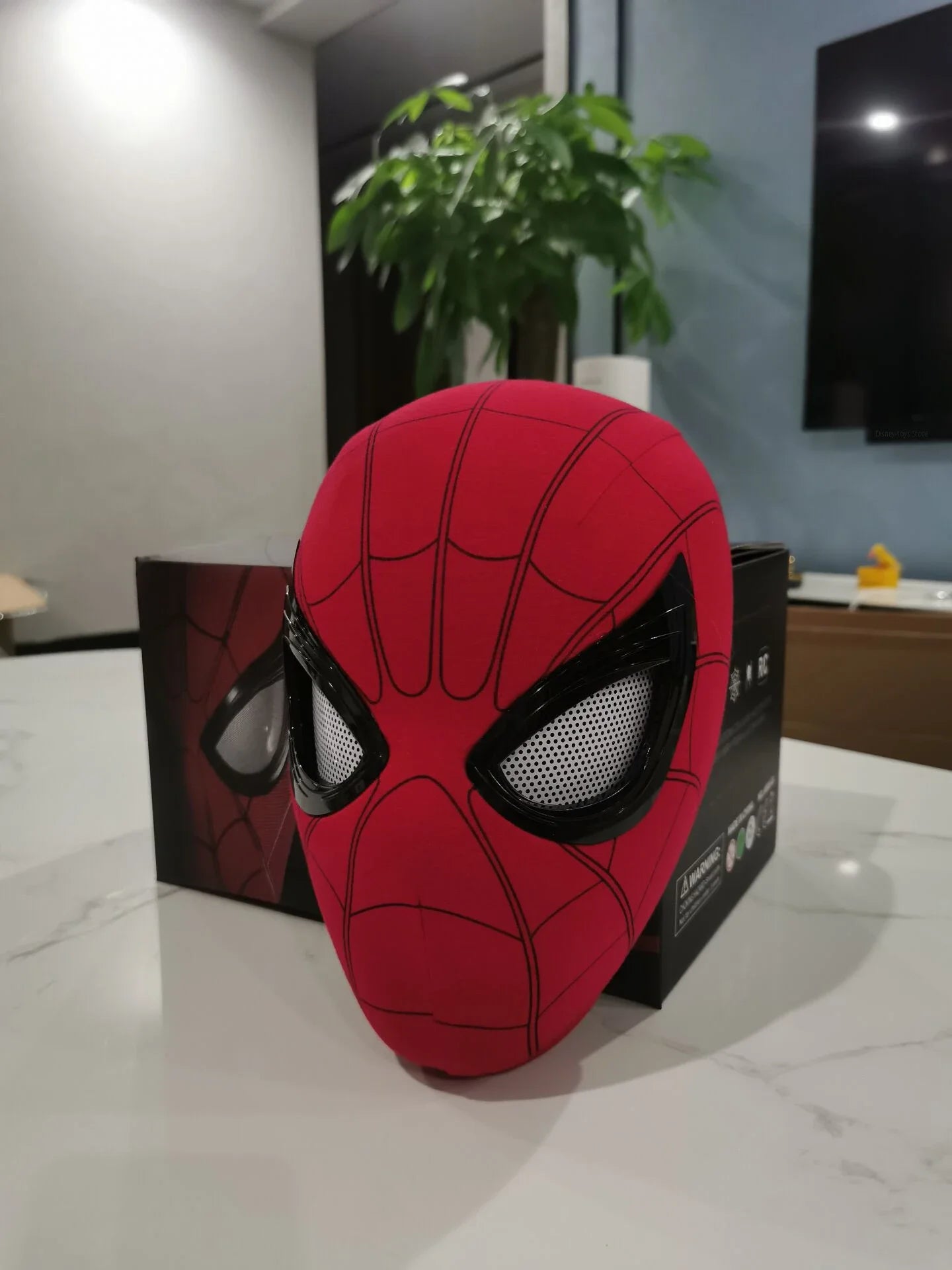 Spiderman Amazing Mask With Eyes Lights