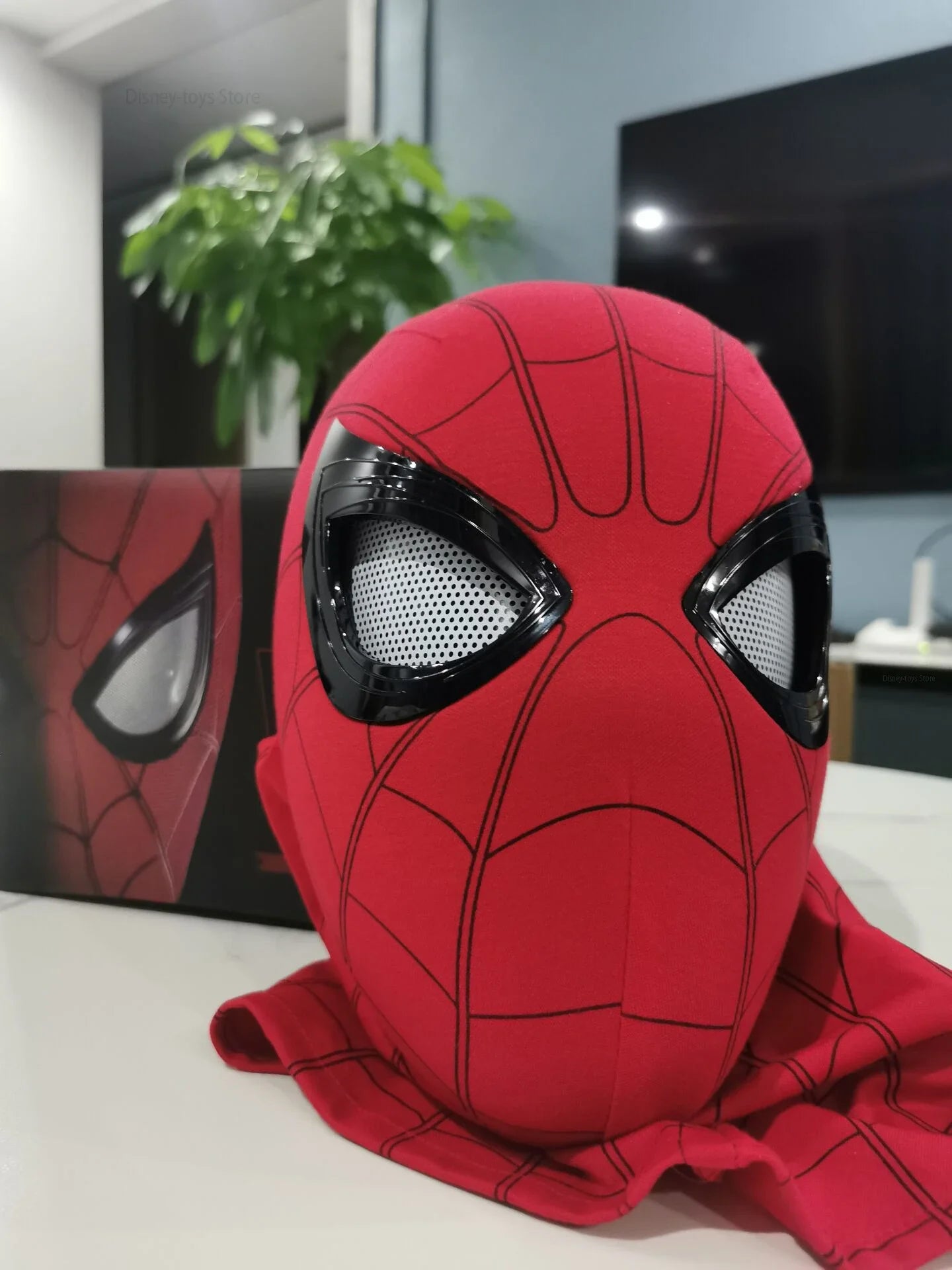 Spiderman Amazing Mask With Eyes Lights